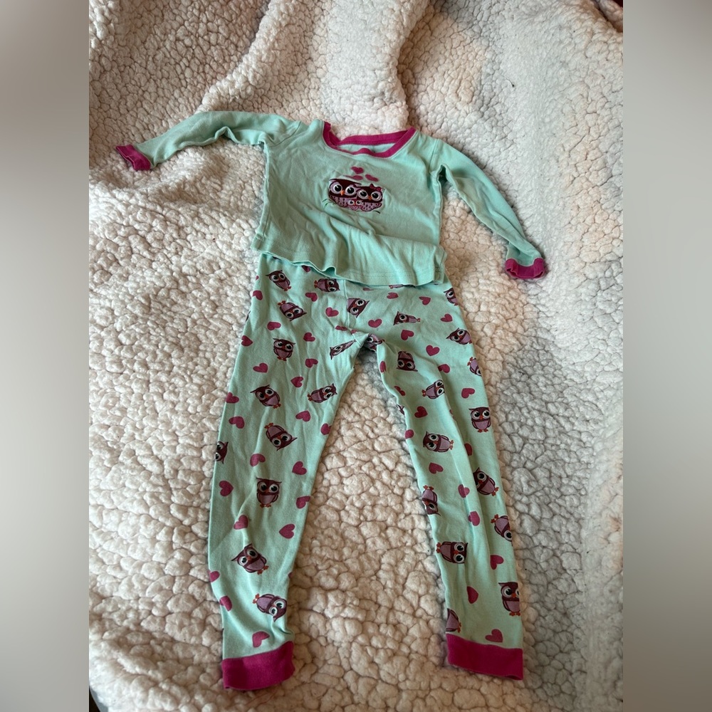 Cute owl pajamas size 4